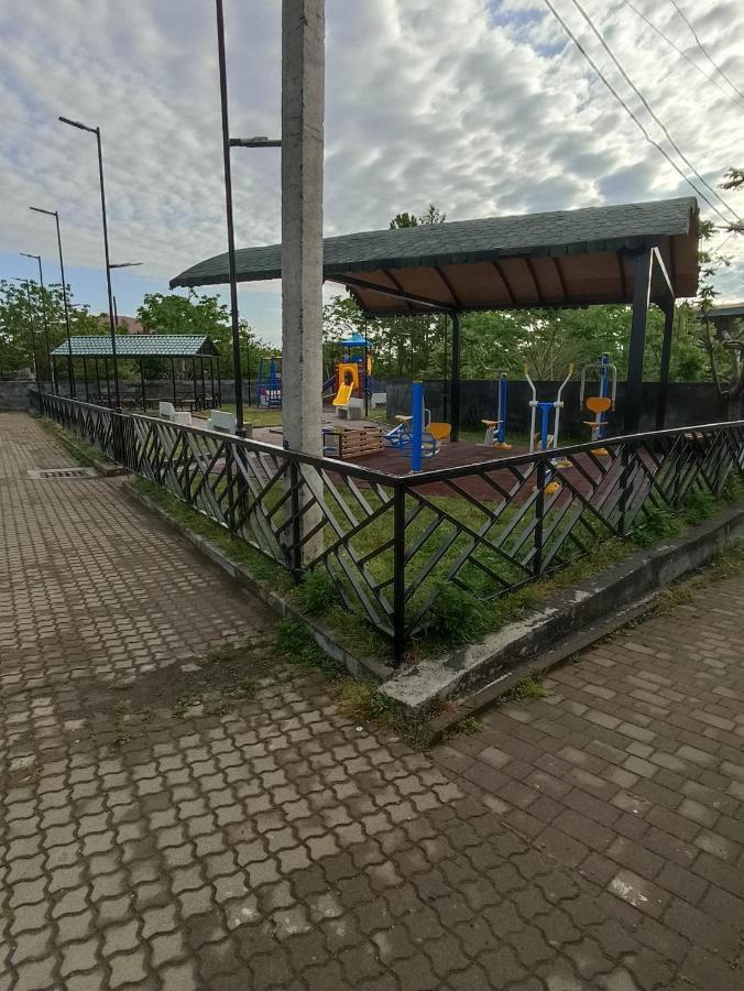 Mini Hotel On Guramishvili 22 Kobuleti Bagian luar foto