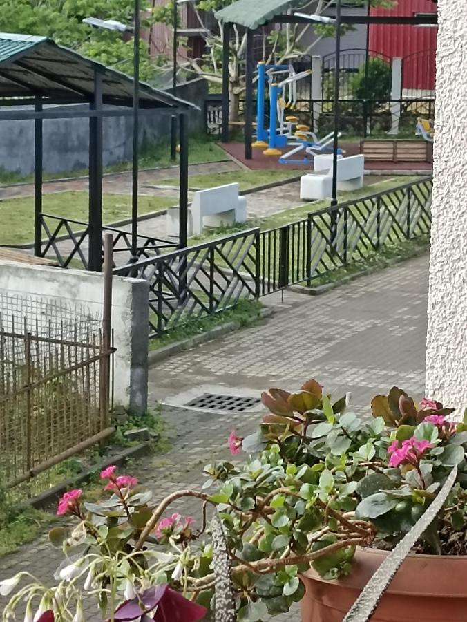 Mini Hotel On Guramishvili 22 Kobuleti Bagian luar foto