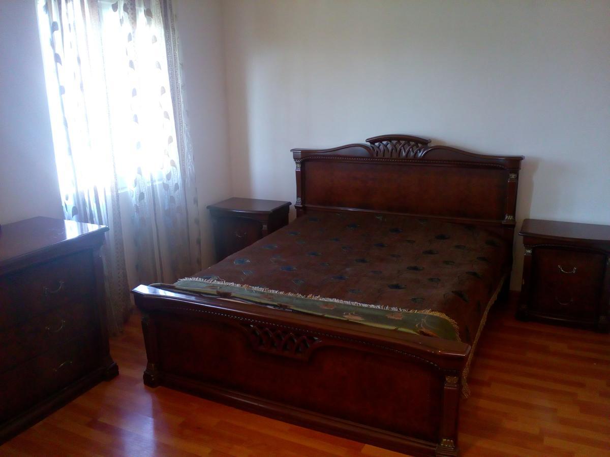 Mini Hotel On Guramishvili 22 Kobuleti Bagian luar foto