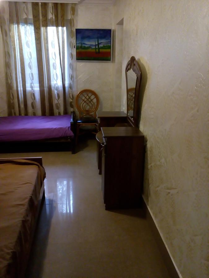Mini Hotel On Guramishvili 22 Kobuleti Bagian luar foto