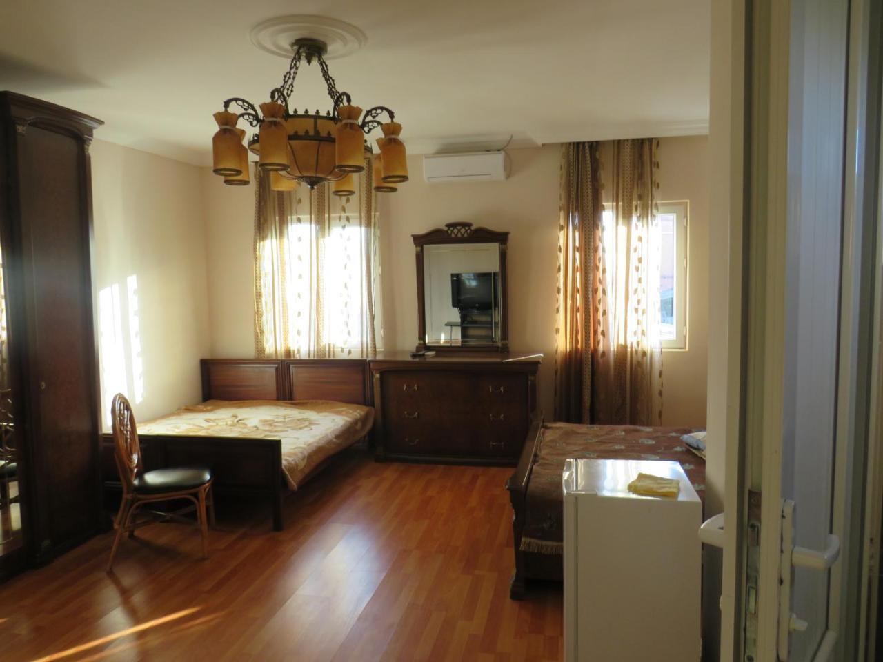 Mini Hotel On Guramishvili 22 Kobuleti Bagian luar foto