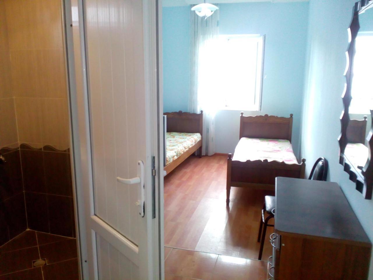 Mini Hotel On Guramishvili 22 Kobuleti Bagian luar foto